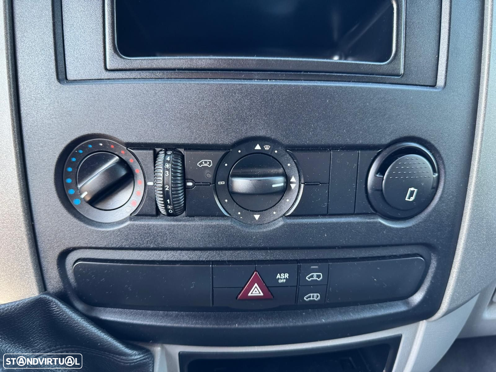 VW Crafter 30 2.5 TDi 136 CD Média - 20
