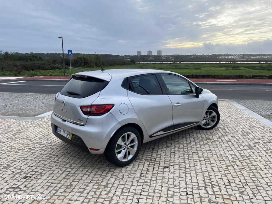 Renault Clio 1.5 dCi Limited EDition - 11