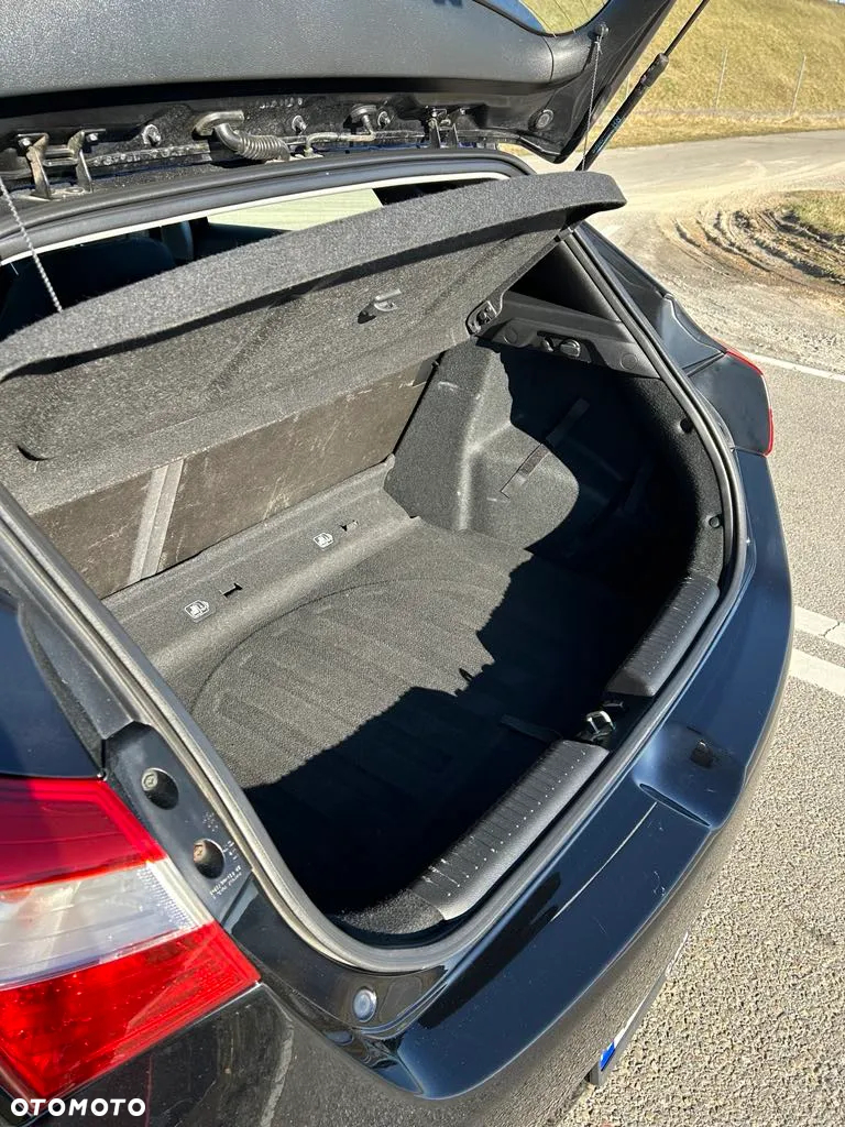 Hyundai i30 1.4 Fifa World Cup Edition - 10
