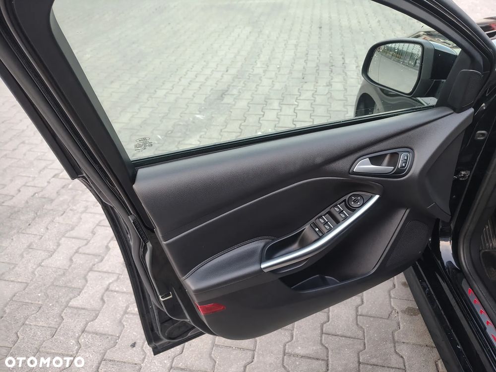 Ford Focus - 11