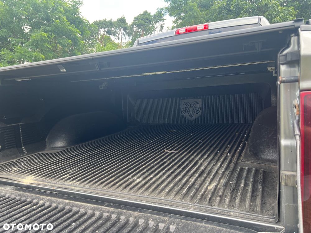 Dodge RAM - 7