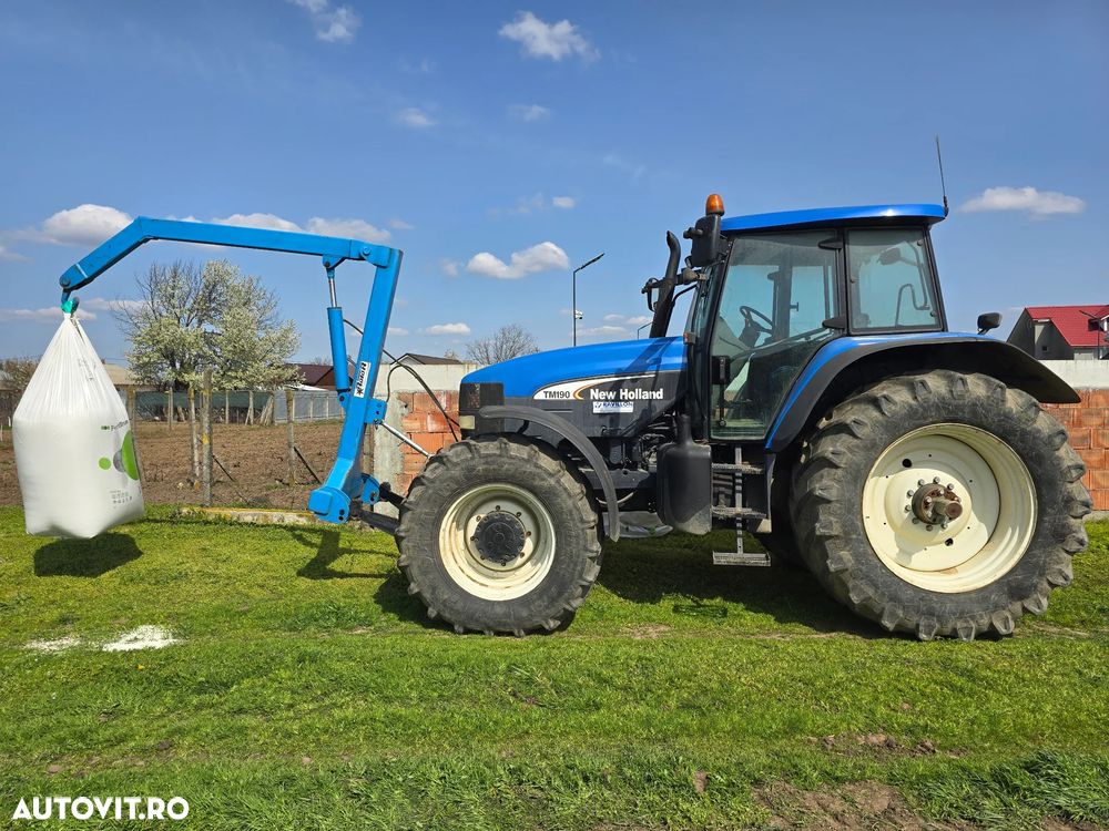 New Holland TM190 - 13