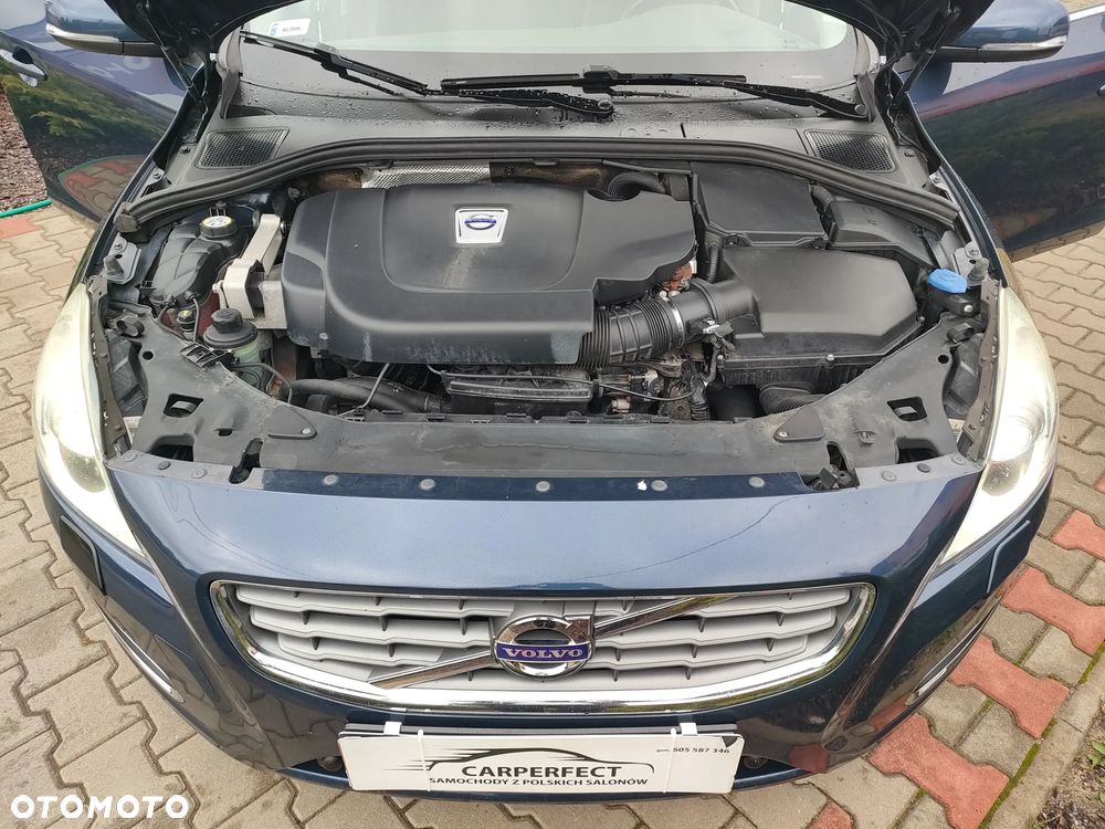 Volvo V60 D3 Geartronic Momentum - 31