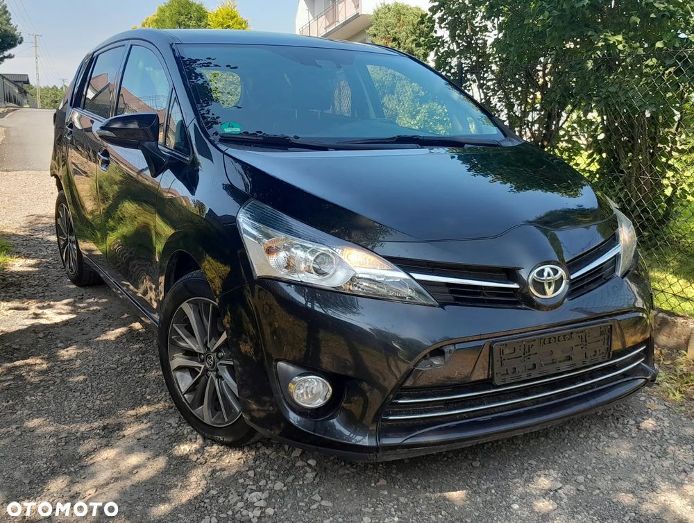 Toyota Verso - 5