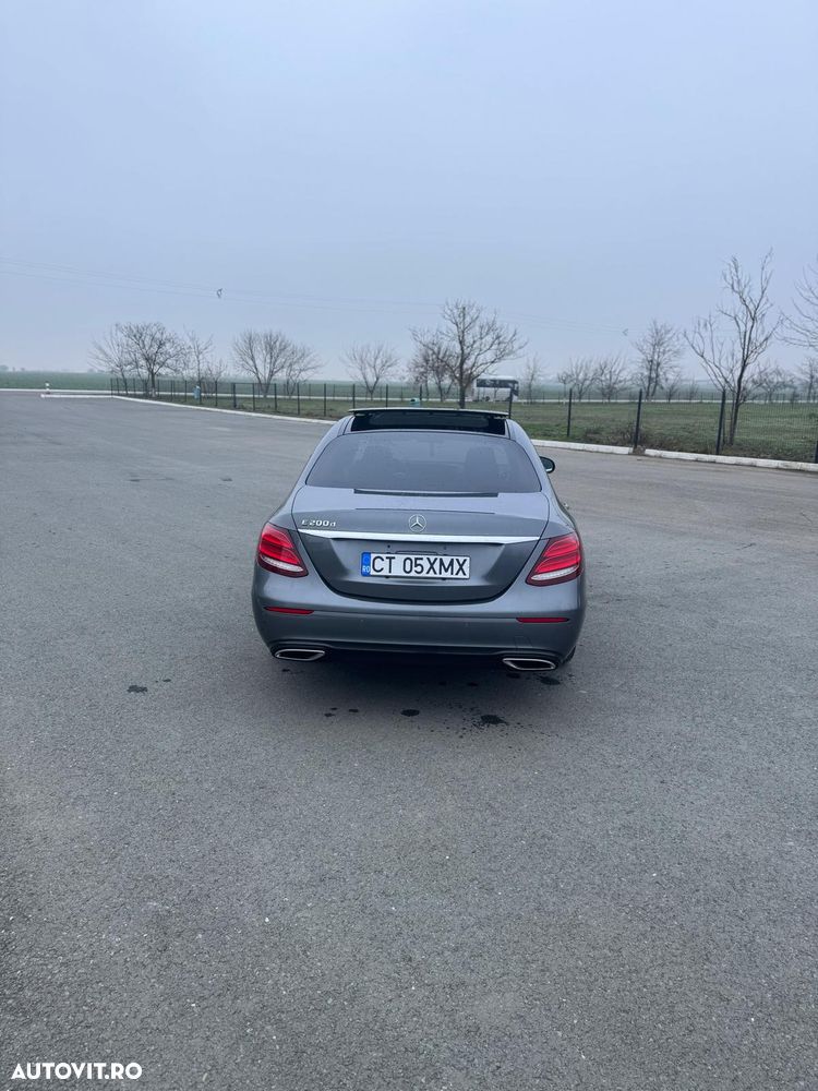 Mercedes-Benz E 2020 photo 5