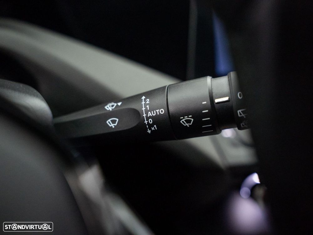 Peugeot 308 1.6 Hybrid Active Pack e-EAT8 - 24