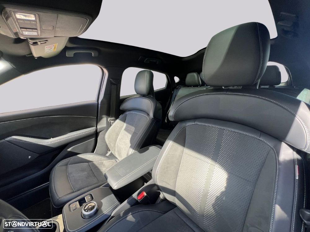 Ford Mustang Mach-E GT AWD - 14