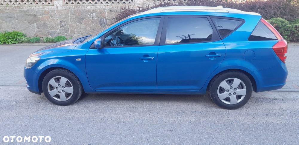 Kia Ceed - 7