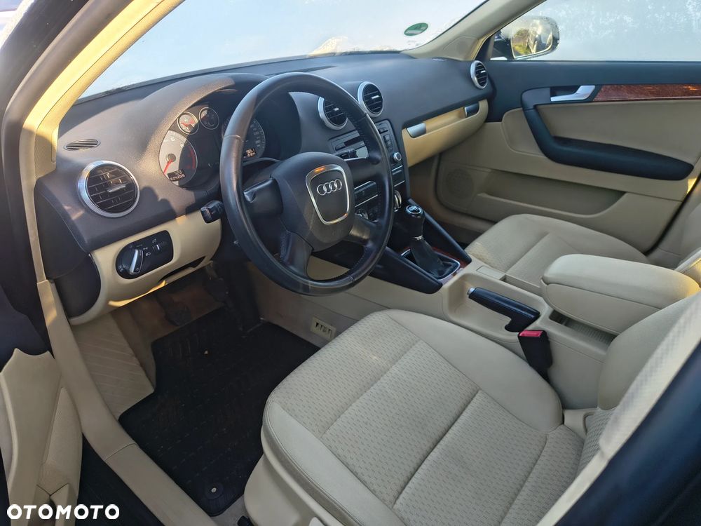 Audi A3 Sportback 1.2 TFSI Ambition - 13