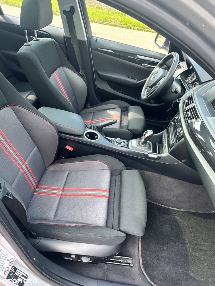 BMW X1 xDrive18d Sport Line - 23