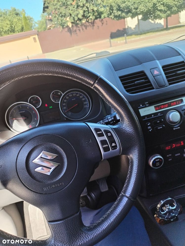 Suzuki SX4 - 8