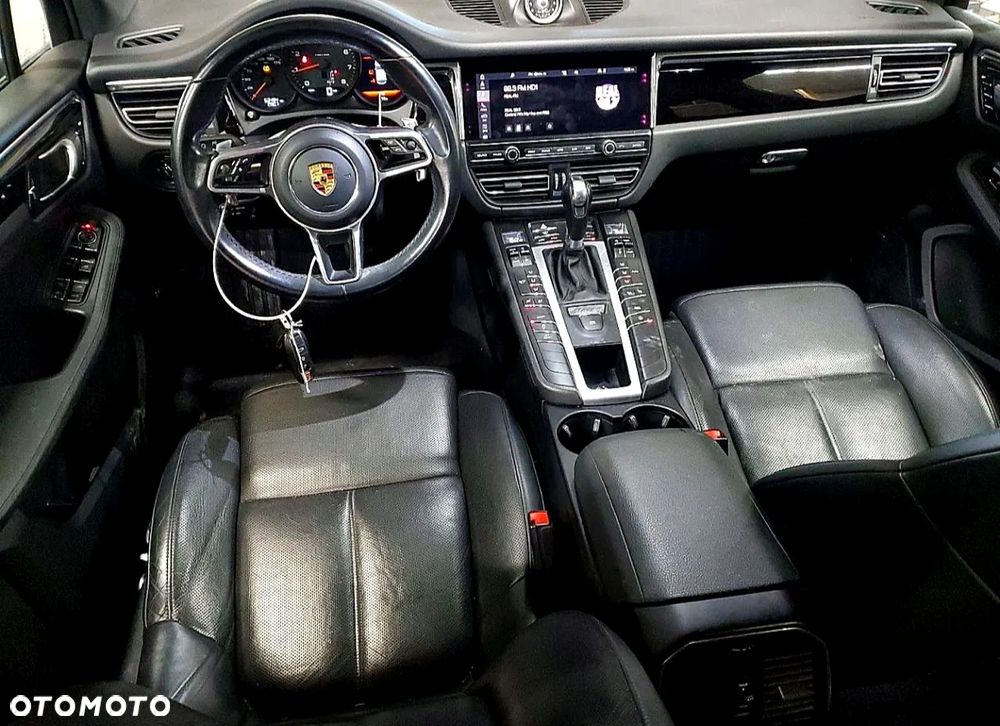 Porsche Macan - 8