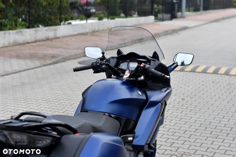 Yamaha FJR - 15
