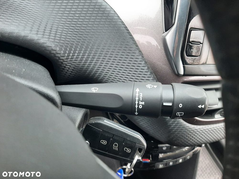 Peugeot 2008 PureTech 82 Access - 13