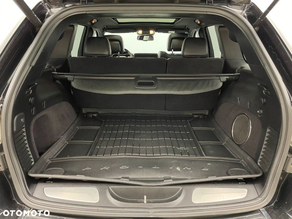 Jeep Grand Cherokee - 10