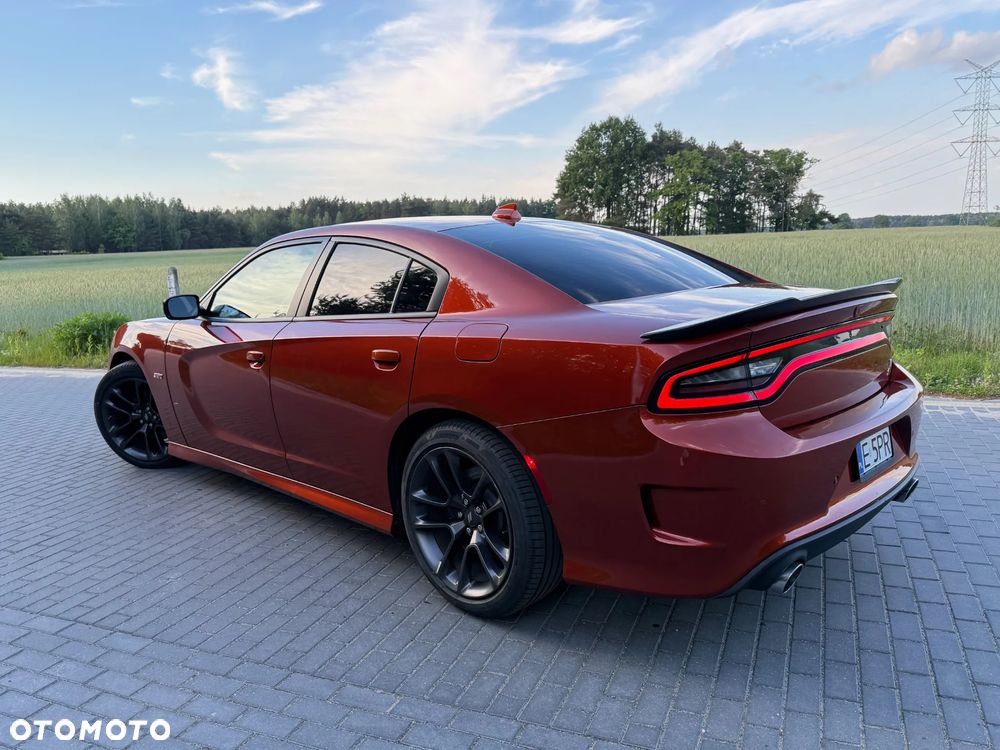 Dodge Charger 6.4 Scat Pack - 6
