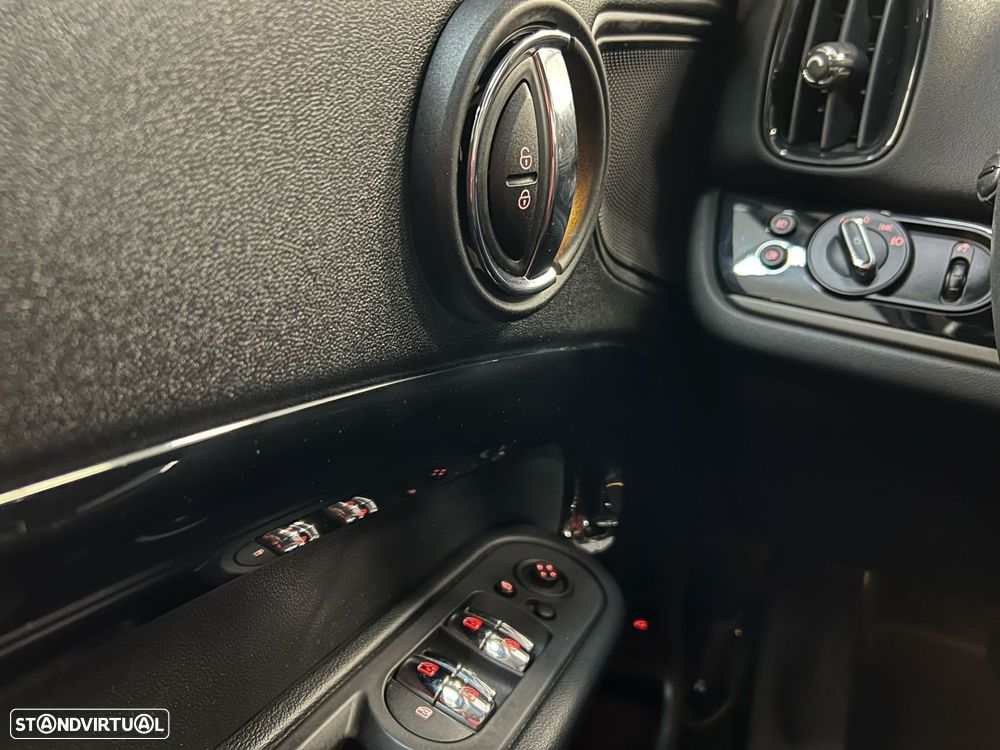 MINI Countryman Cooper SE ALL4 Auto - 20