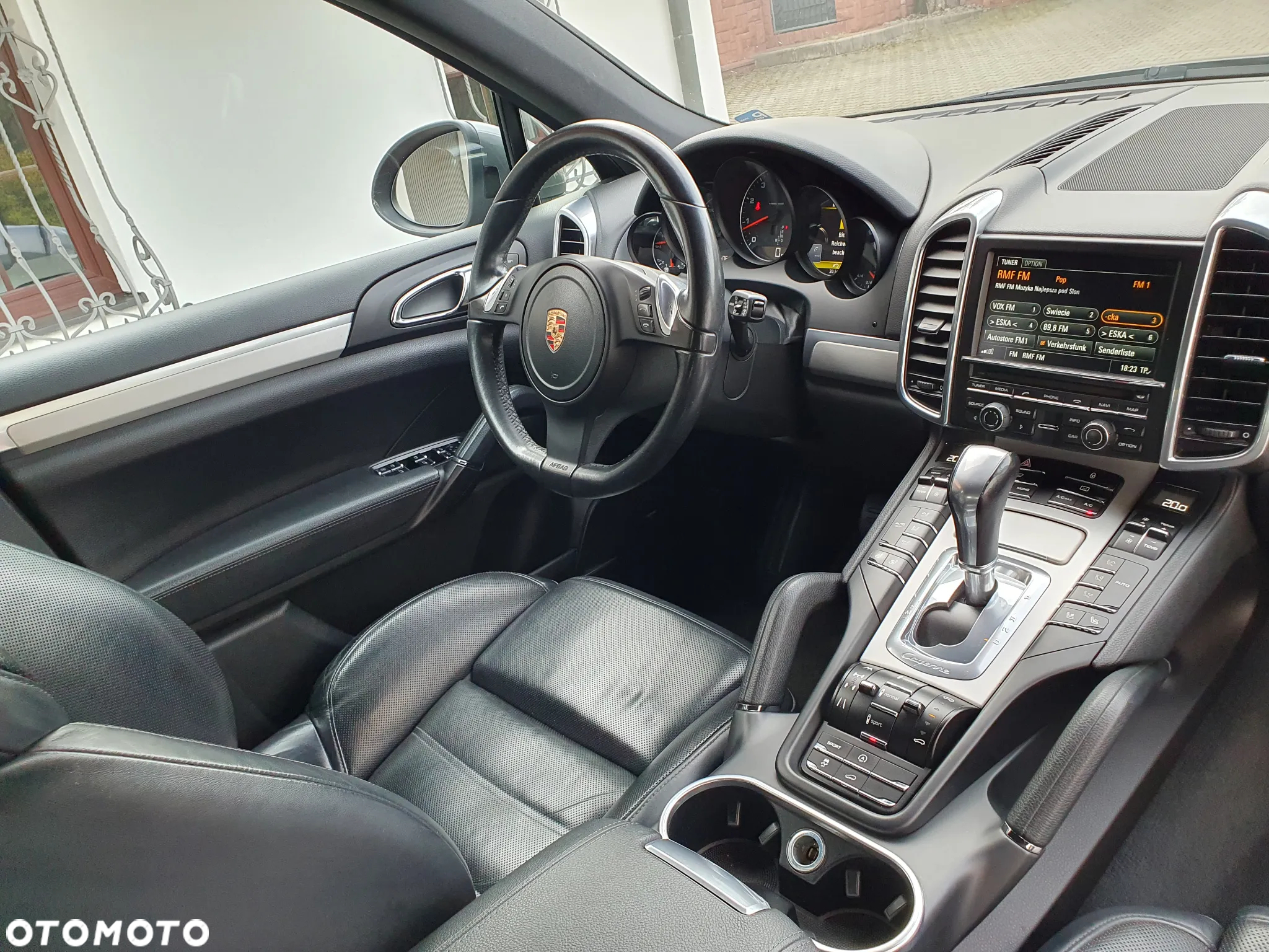 Porsche Cayenne - 13
