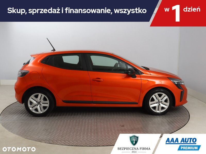 Renault Clio - 8