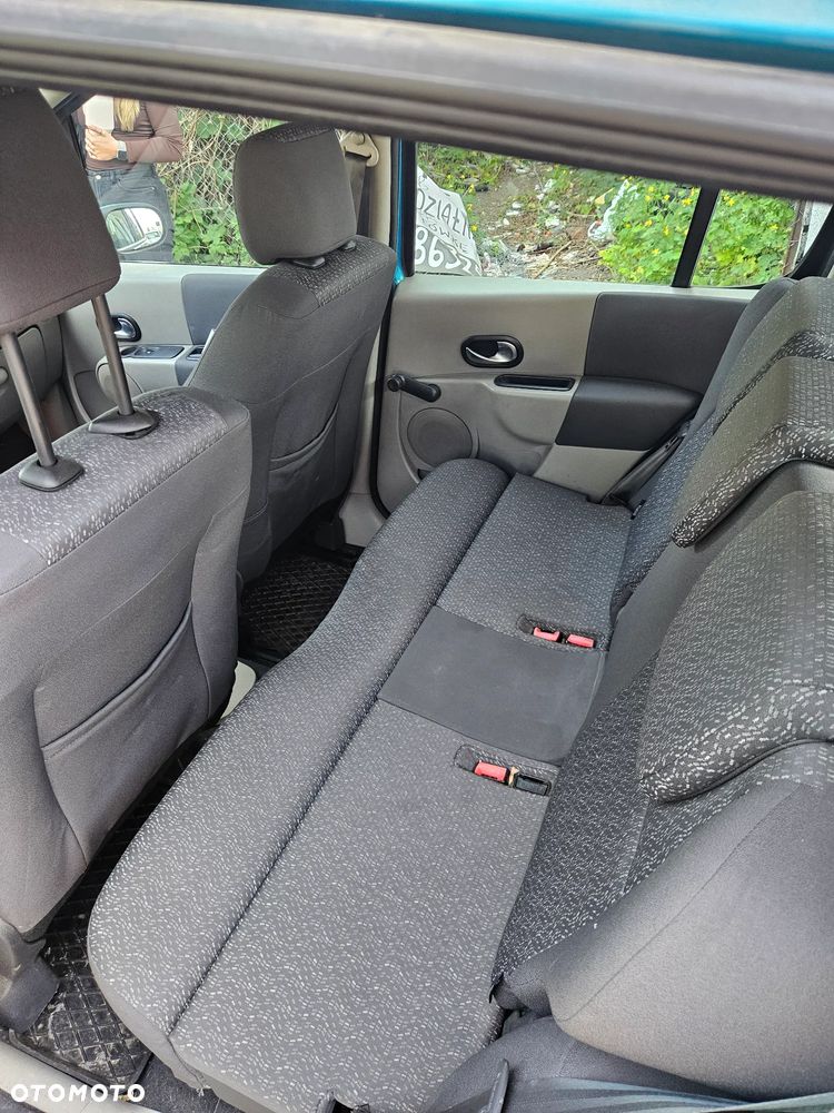 Renault Modus - 13
