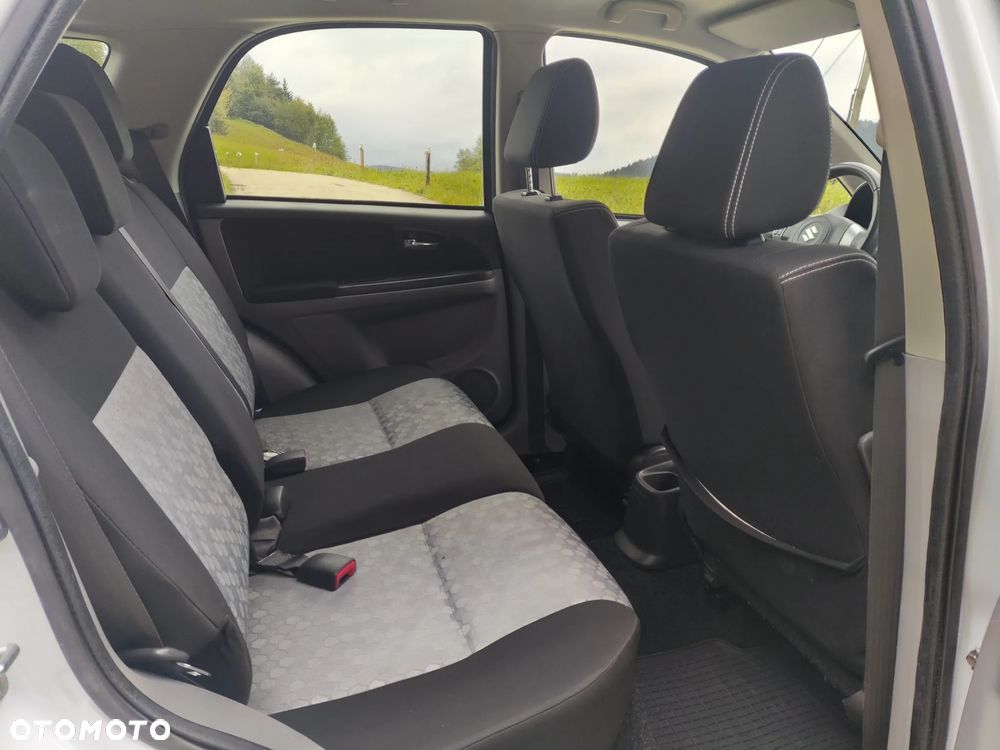 Suzuki SX4 1.6 Premium 4WD - 8