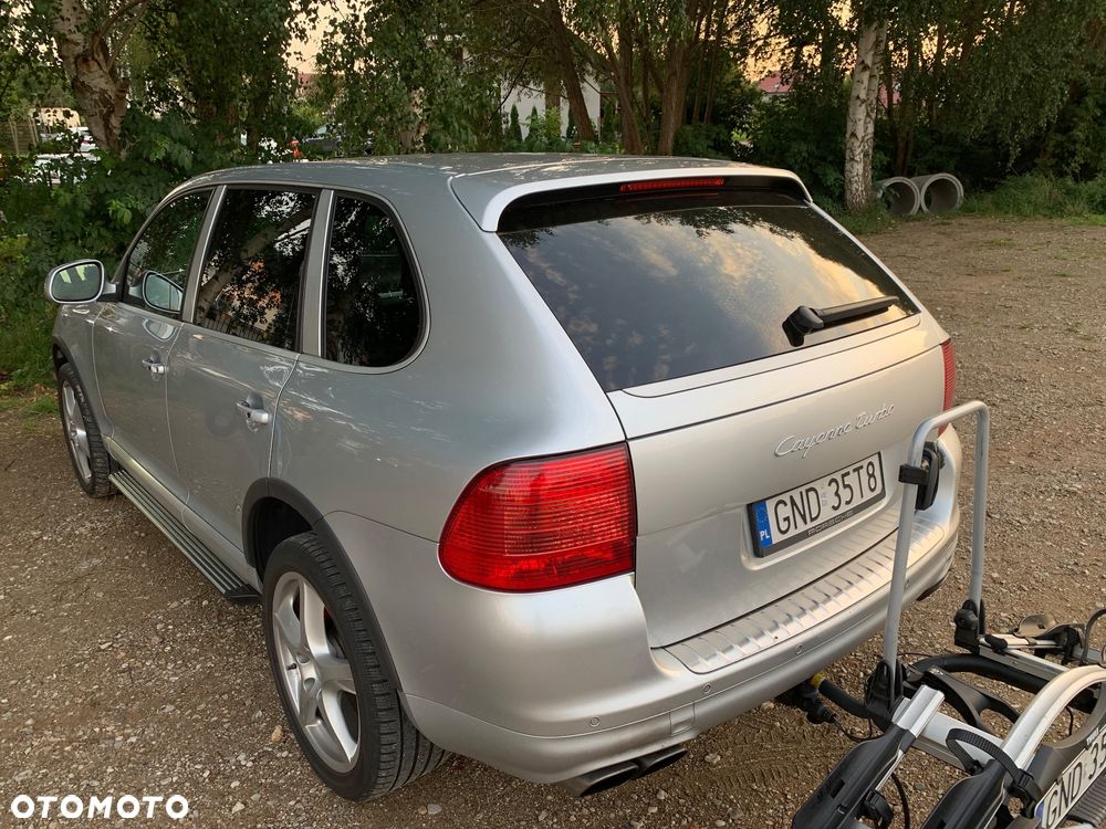 Porsche Cayenne - 4
