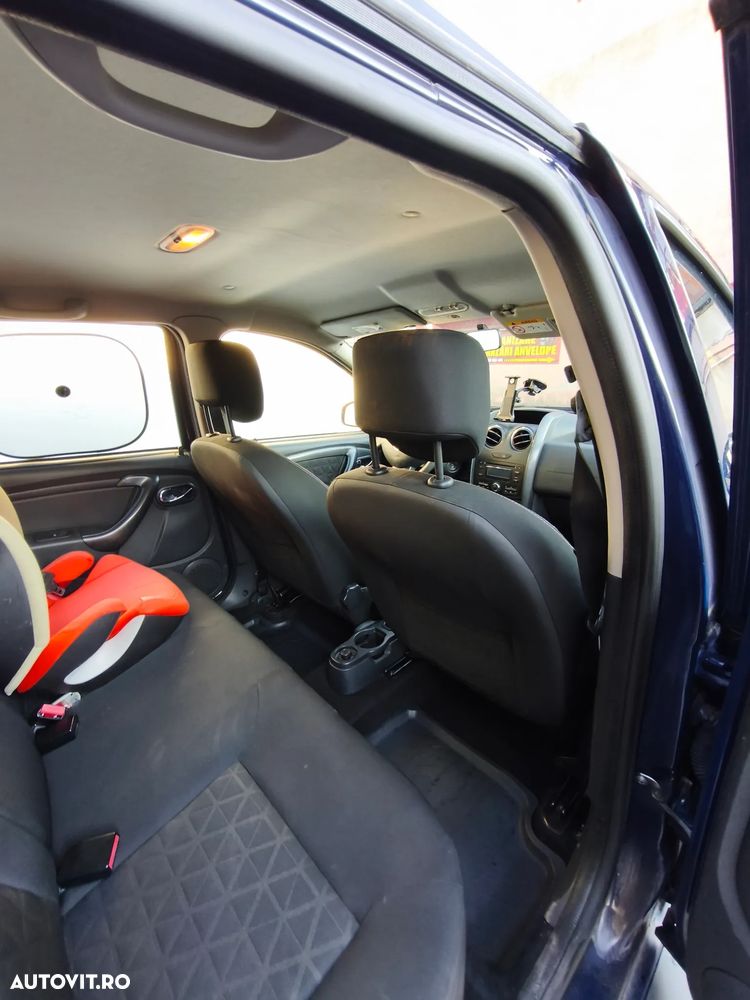 Dacia Duster 1.5 dCi 4x4 Laureate - 11