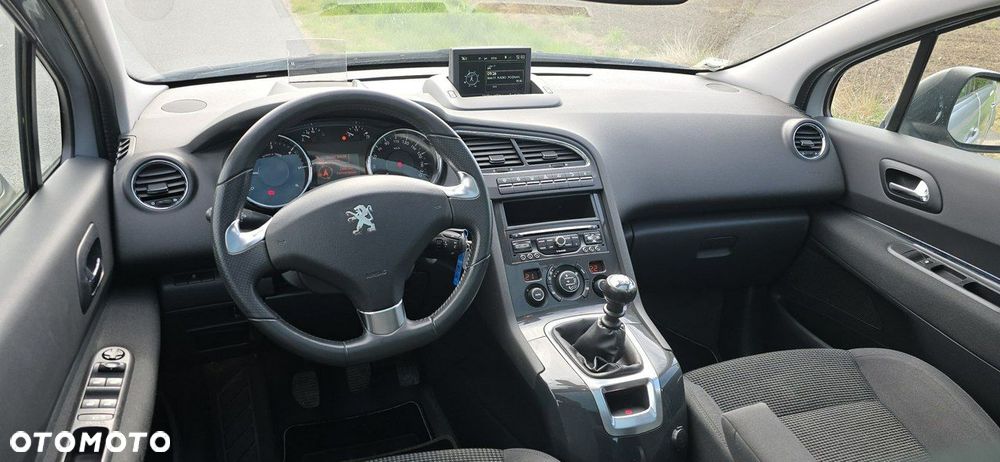 Peugeot 5008 - 21