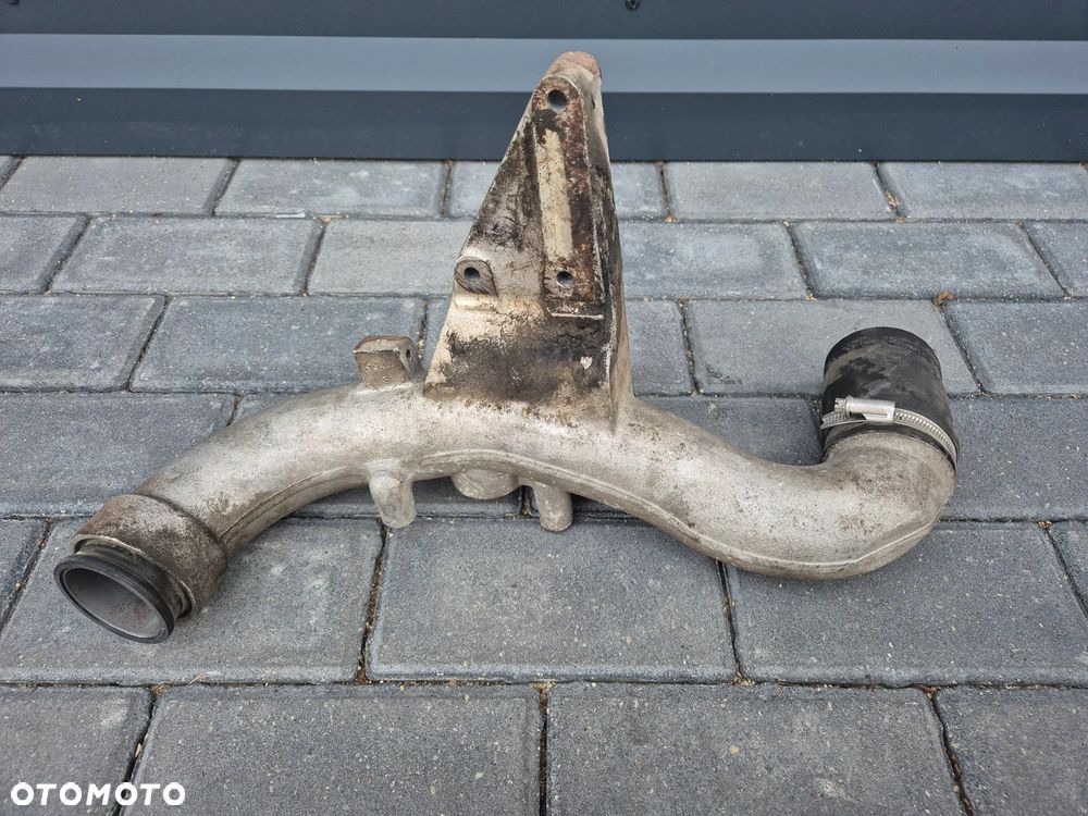 RURA KOLANO PŁYNU WODY SILNIKA MAN TGX TGS EURO 6 51063023583 - 1