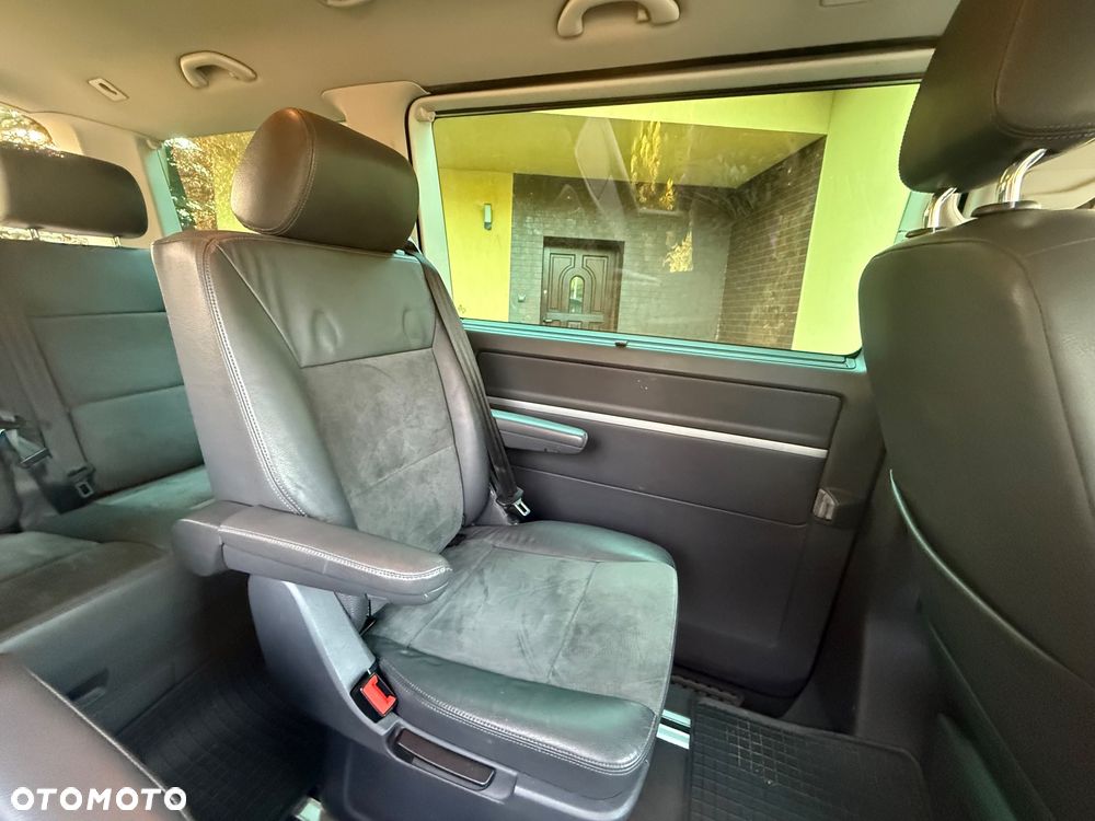 Volkswagen Multivan - 14