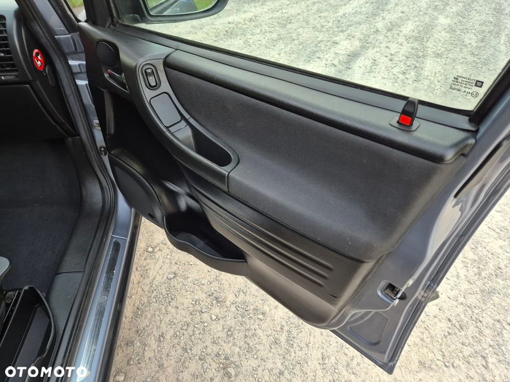 Opel Zafira 1.8 Elegance - 19