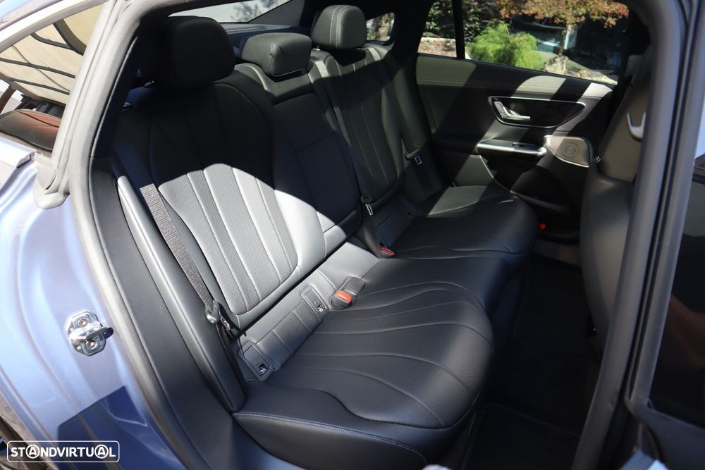 Mercedes-Benz EQE 300 Edition Electric Art - 41