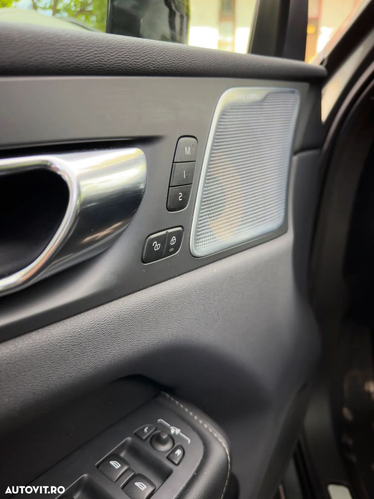 VOLVO XC60 2020 — imagine 14