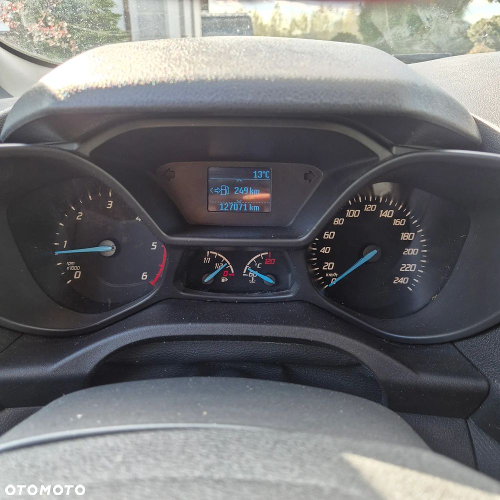 Ford Transit Connect - 9