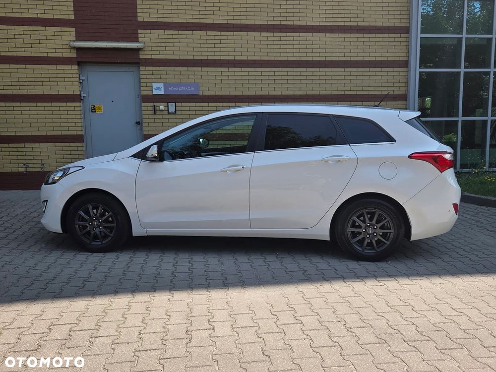 Hyundai i30 1.6 CRDi Premium - 12