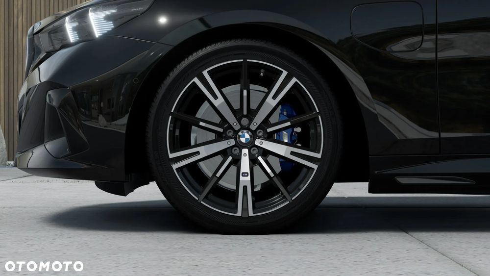 BMW Seria 5 530e xDrive PHEV M Sport - 8