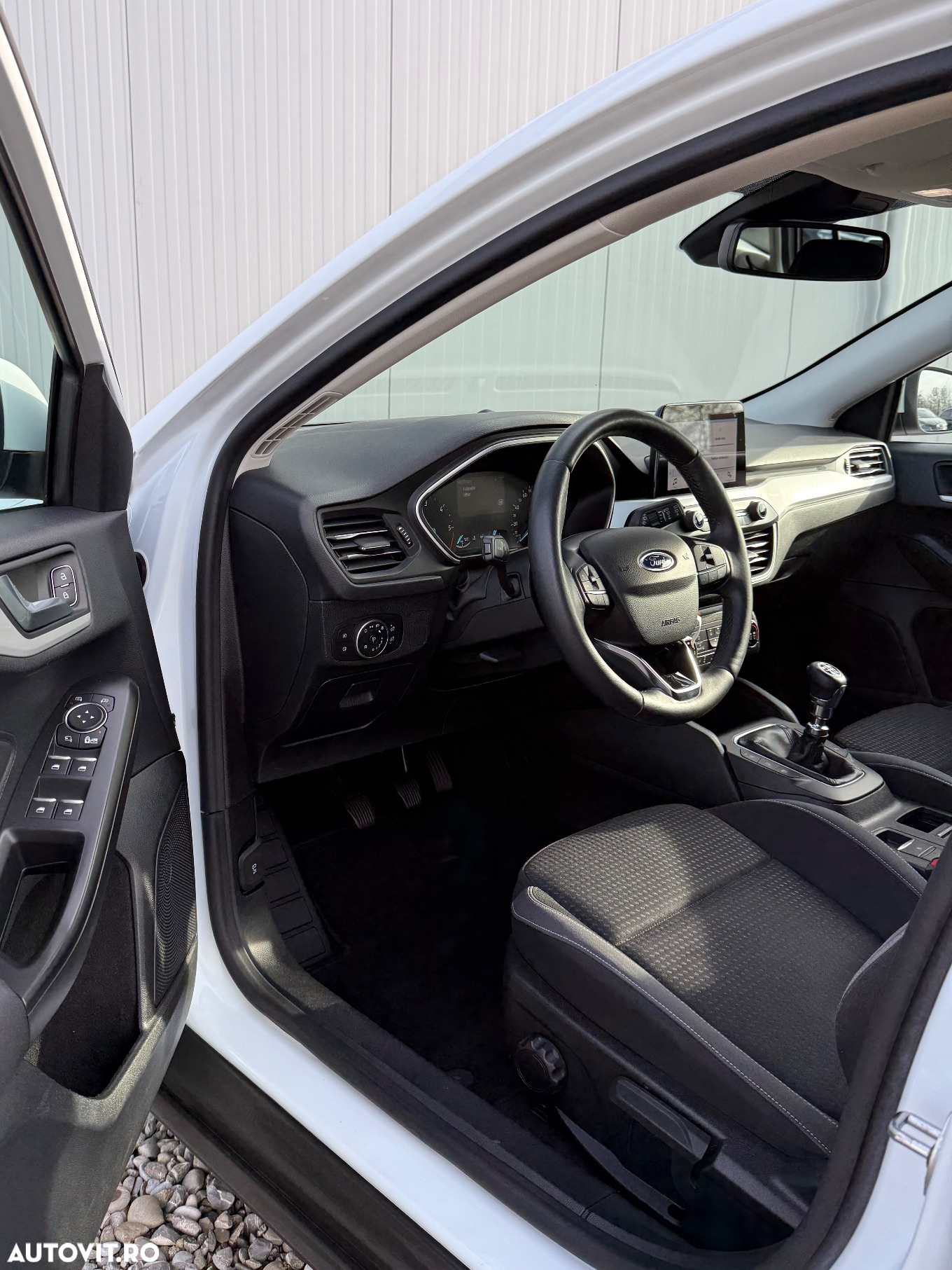 Ford Focus Turnier 1.5 EcoBlue Start-Stopp-System COOL&CONNECT - 12