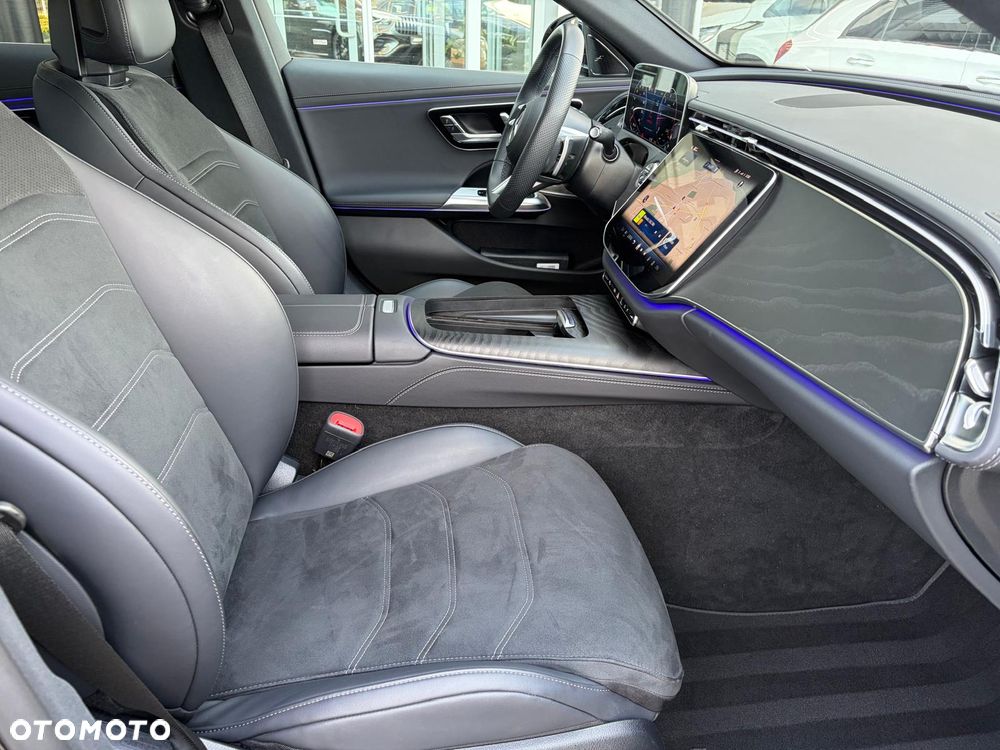 Mercedes-Benz Klasa E 220 d 4Matic 9G-TRONIC Edition AMG Line - 22