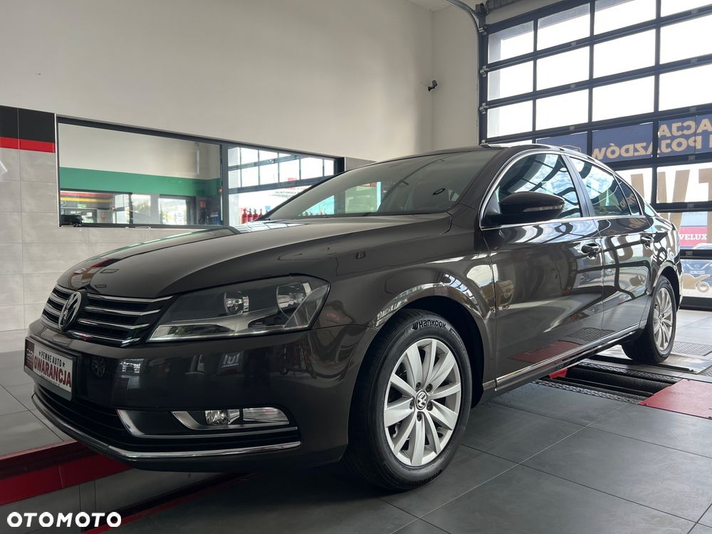 Volkswagen Passat 1.6 TDI (BlueMotion Technology) Comfortline - 1