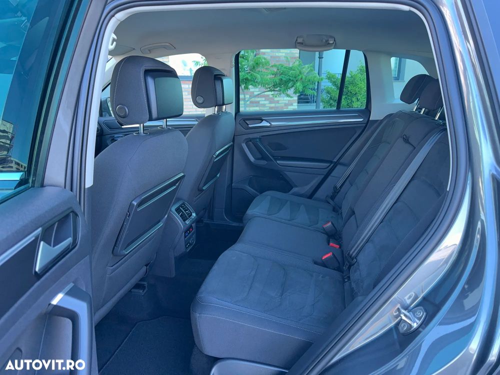 Volkswagen Tiguan - 11