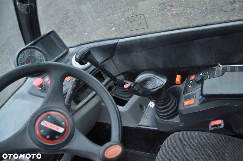 Kabina Manitou MLT 630 - 10