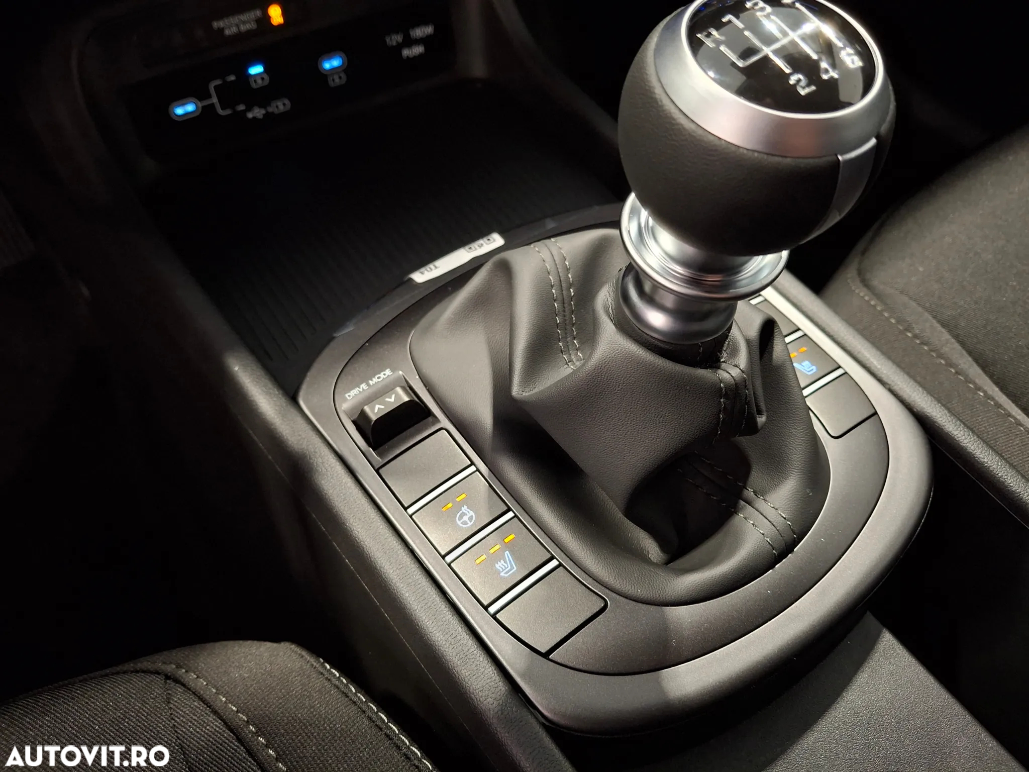Hyundai KONA 1.6 T-GDI 138 CP 6MT 2WD Premium+ - 16