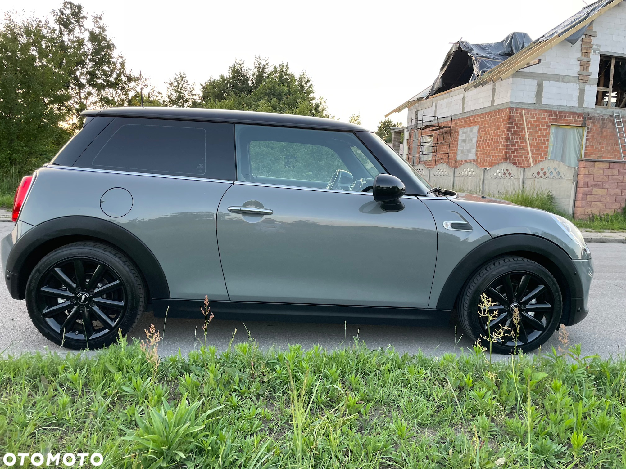MINI Cooper Anniversary Edition - 11