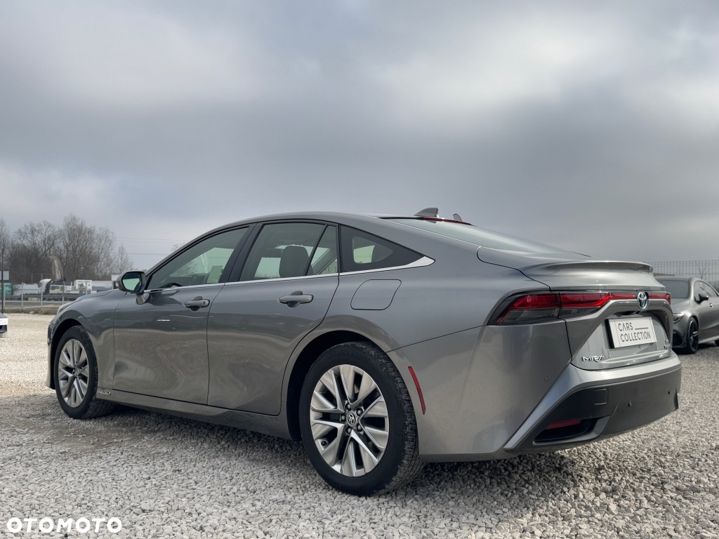 Toyota Mirai - 6