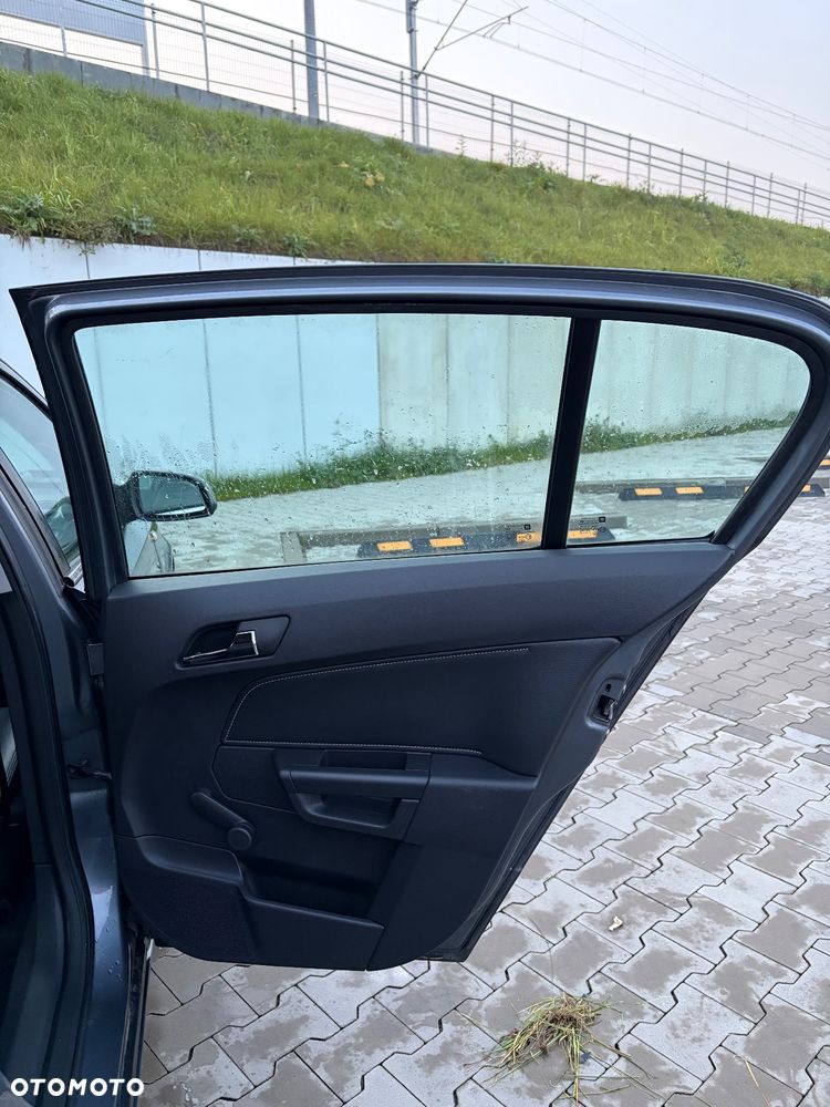 Opel Astra 1.6 Cosmo - 20