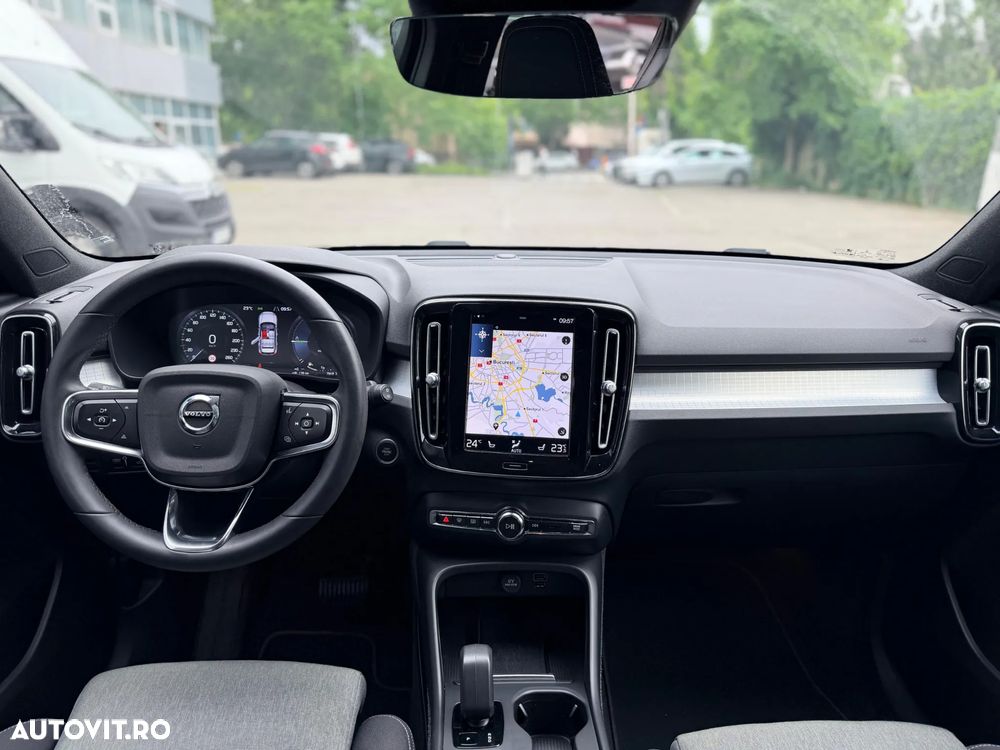 Volvo XC 40 T5 Twin Engine DKG Momentum Pro - 10