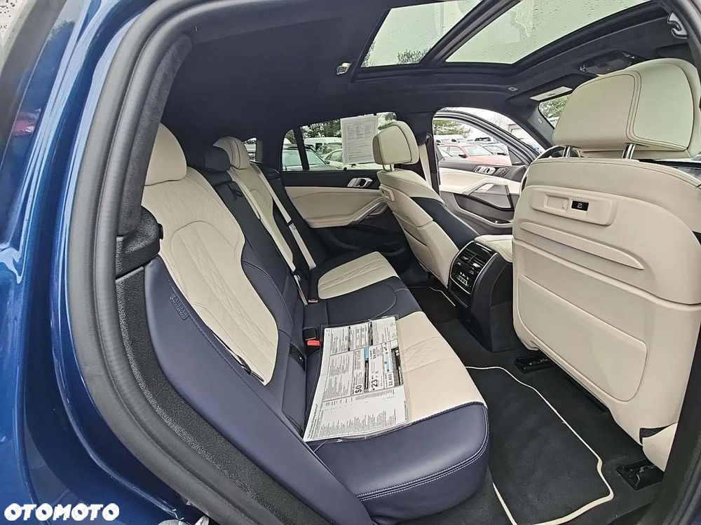 BMW X6 xDrive40i - 10