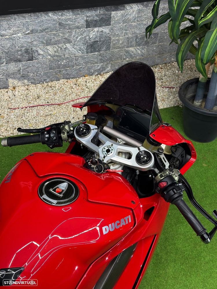 Ducati Panigale V4 - 8