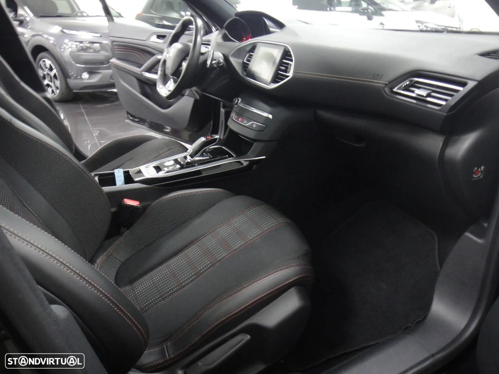 Peugeot 308 1.2 PureTech GT Line EAT8 - 20