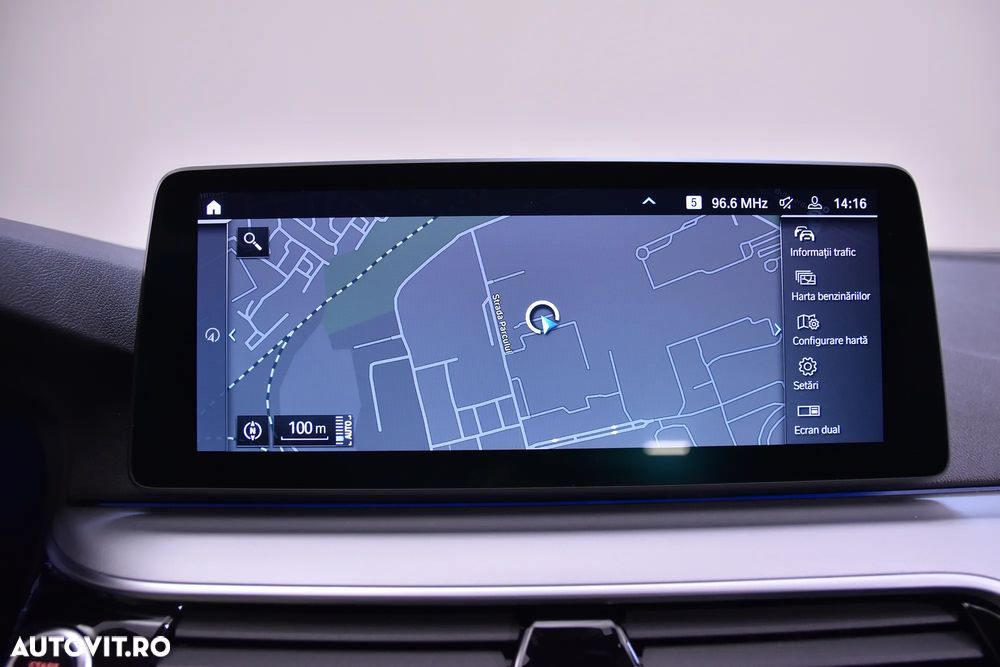 BMW Seria 5 530e xDrive AT PHEV - 24